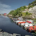 Nordica مكان تخييم فلورو