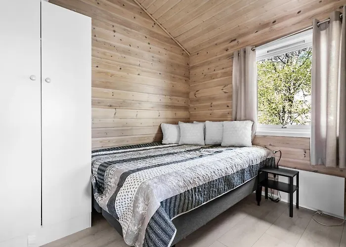 Nordica אתר קמפינג 4*