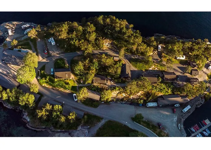 Nordica אתר קמפינג 4*